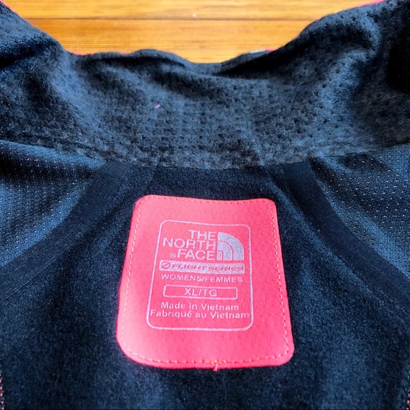 The North Face Isotherm GORE Windstopper Jacket - Picture 7 of 8